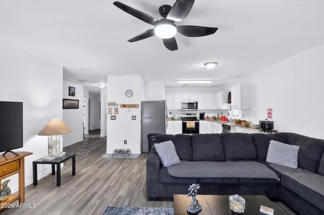 1034 W STARVIEW Avenue, Coolidge, AZ 85128