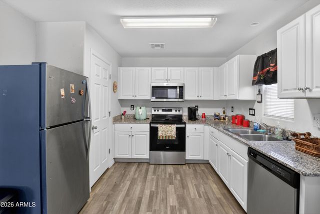 1034 W STARVIEW Avenue, Coolidge, AZ 85128