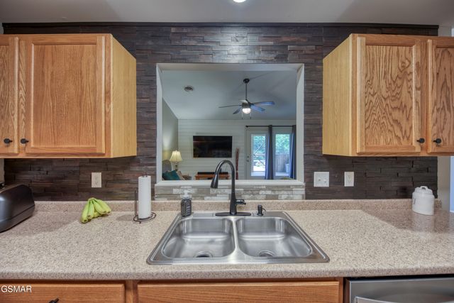 6339 Sky Song Lane, Knoxville, TN 37914