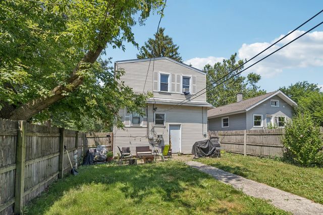 149 Washington Avenue, La Grange, IL 60525