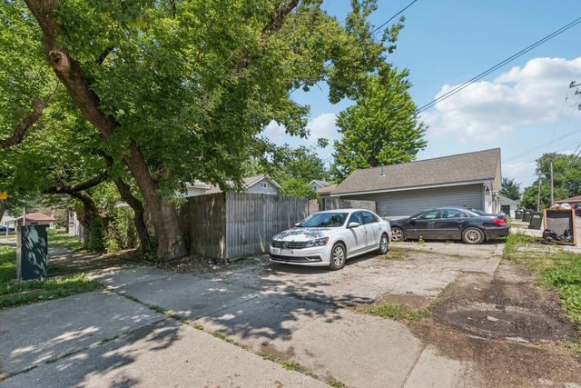 149 Washington Avenue, La Grange, IL 60525