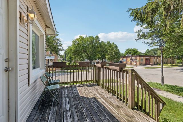 149 Washington Avenue, La Grange, IL 60525