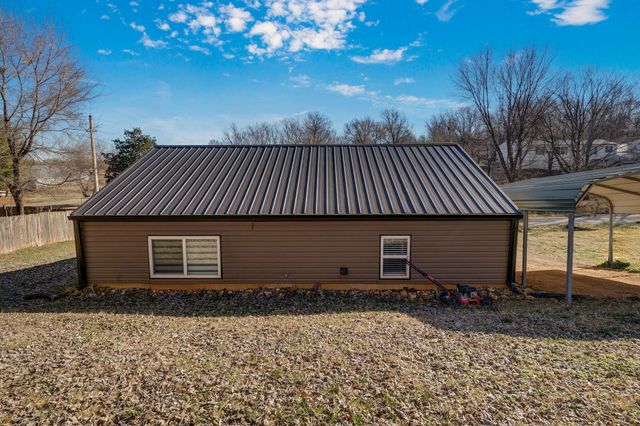 303 S Church Street, Stockton, MO 65785