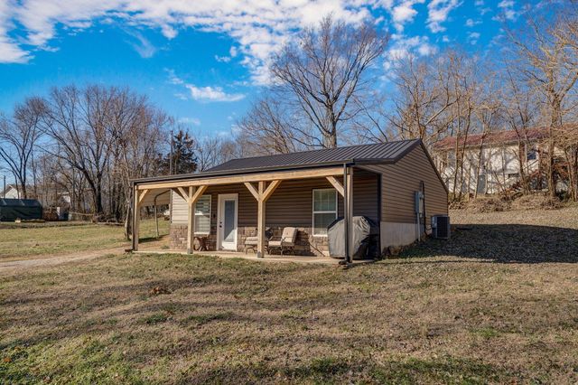 303 S Church Street, Stockton, MO 65785