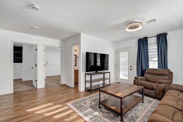 303 S Church Street, Stockton, MO 65785