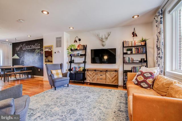 1612 Q ST SE, Washington, DC 20020