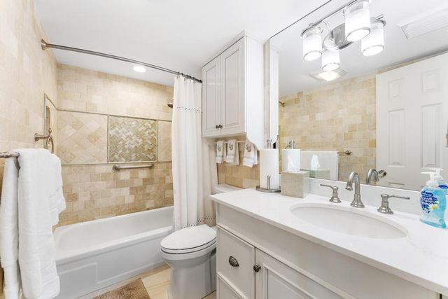 200 Ocean Trail Way T7, Jupiter, FL 33477