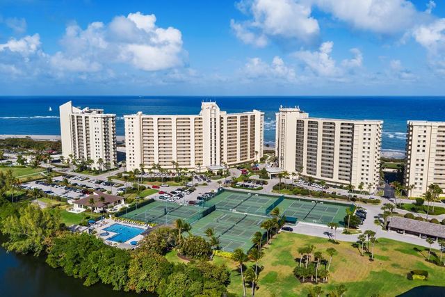 200 Ocean Trail Way T7, Jupiter, FL 33477