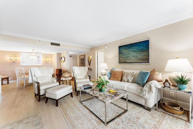 200 Ocean Trail Way T7, Jupiter, FL 33477