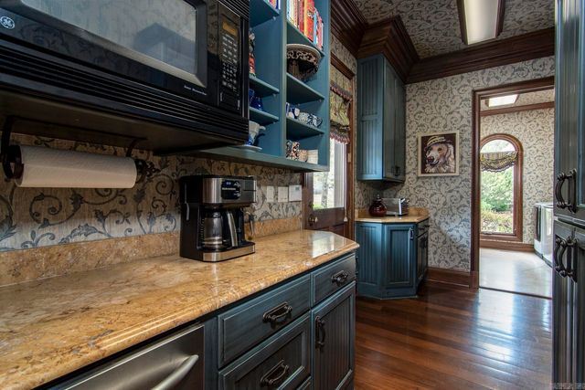 15 Spring Valley Lane, Little Rock, AR 72223