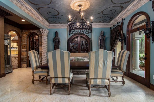 15 Spring Valley Lane, Little Rock, AR 72223