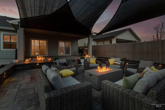 5826 S Cubola Way, Meridian, ID 83642