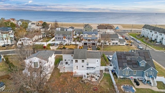 606 2Nd St, Union Beach Boro, NJ 07735