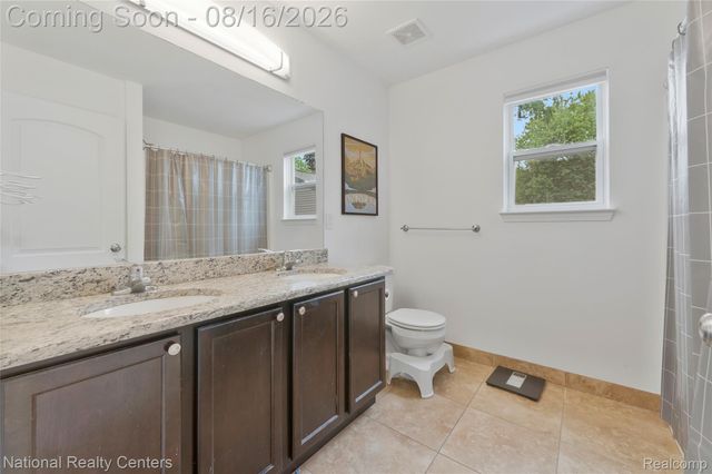 27621 Pembroke Street, Livonia, MI 48152