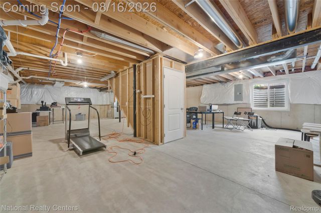 27621 Pembroke Street, Livonia, MI 48152