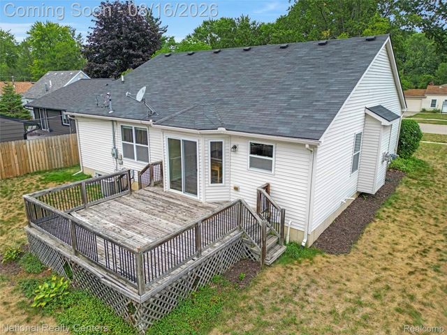27621 Pembroke Street, Livonia, MI 48152
