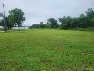 B Street, Eufaula, OK 74432