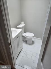 814 4TH AVE, Bristol, PA 19007