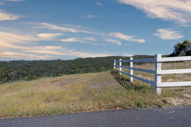 5912 Old Gulch Rd, San Andreas, CA 95249