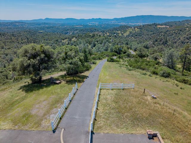 5912 Old Gulch Rd, San Andreas, CA 95249