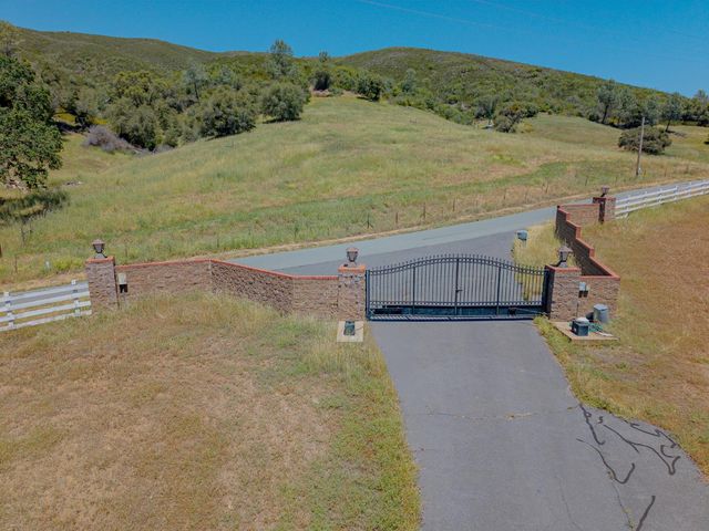 5912 Old Gulch Rd, San Andreas, CA 95249