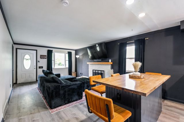 390 Topsfield Road, Columbus, OH 43228