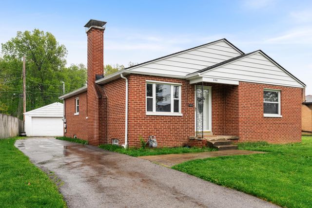 390 Topsfield Road, Columbus, OH 43228