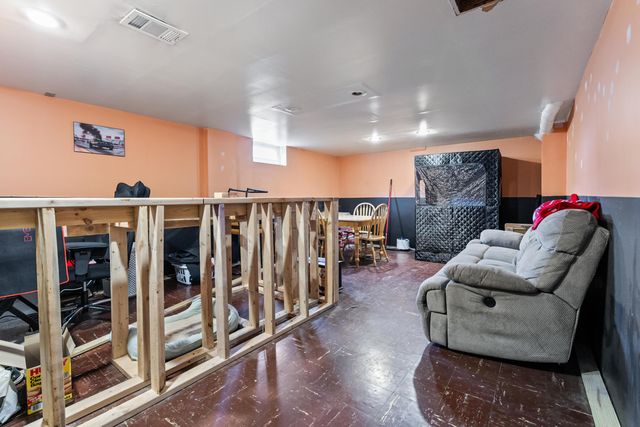 390 Topsfield Road, Columbus, OH 43228