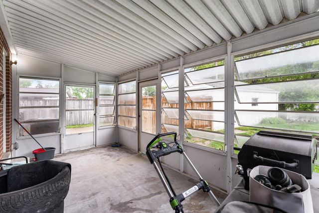 390 Topsfield Road, Columbus, OH 43228