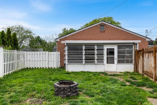 390 Topsfield Road, Columbus, OH 43228