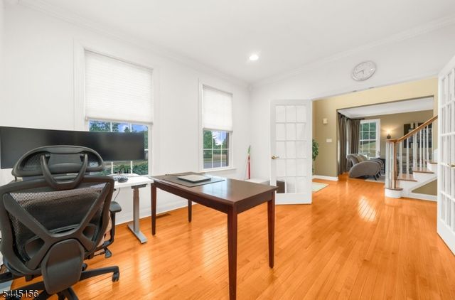 15 Providence Dr, Raritan Twp., NJ 08822
