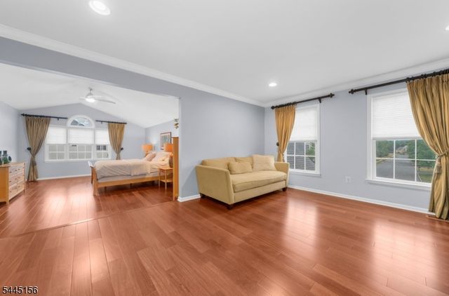 15 Providence Dr, Raritan Twp., NJ 08822