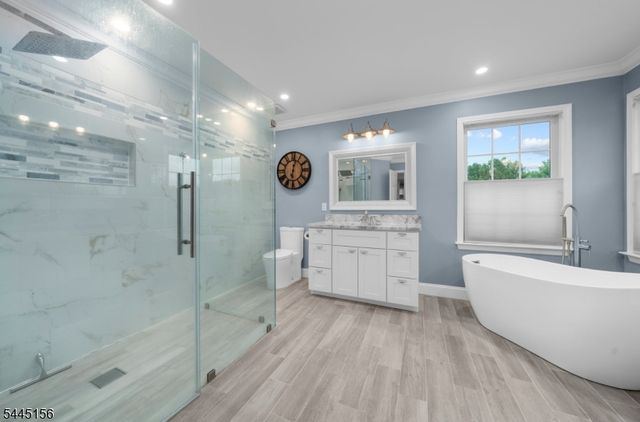 15 Providence Dr, Raritan Twp., NJ 08822
