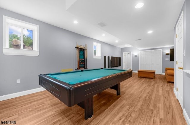 15 Providence Dr, Raritan Twp., NJ 08822