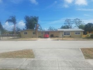 4214 Greenwood Avenue, West Palm Beach, FL 33407