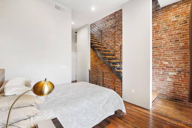 18 W Thirteenth Street, Cincinnati, OH 45202