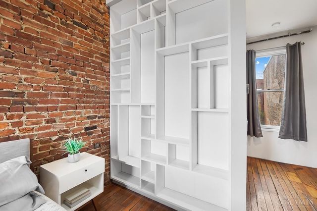 18 W Thirteenth Street, Cincinnati, OH 45202