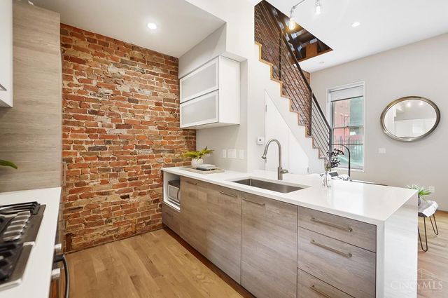 18 W Thirteenth Street, Cincinnati, OH 45202