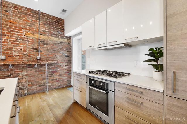 18 W Thirteenth Street, Cincinnati, OH 45202