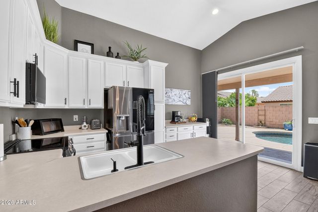 6693 W IVANHOE Street, Chandler, AZ 85226