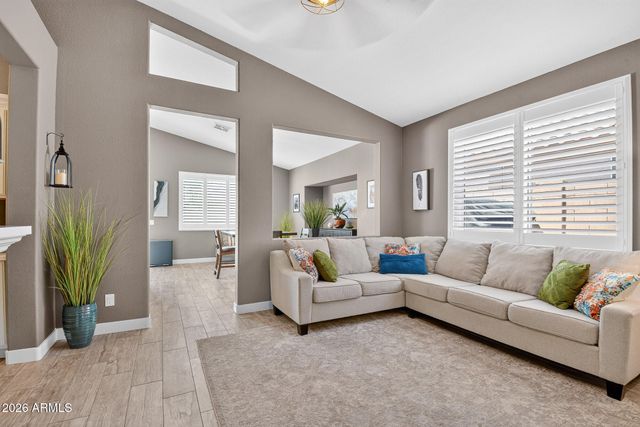 6693 W IVANHOE Street, Chandler, AZ 85226