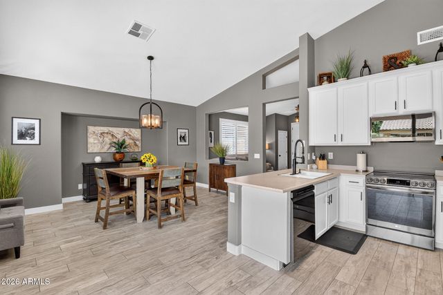 6693 W IVANHOE Street, Chandler, AZ 85226