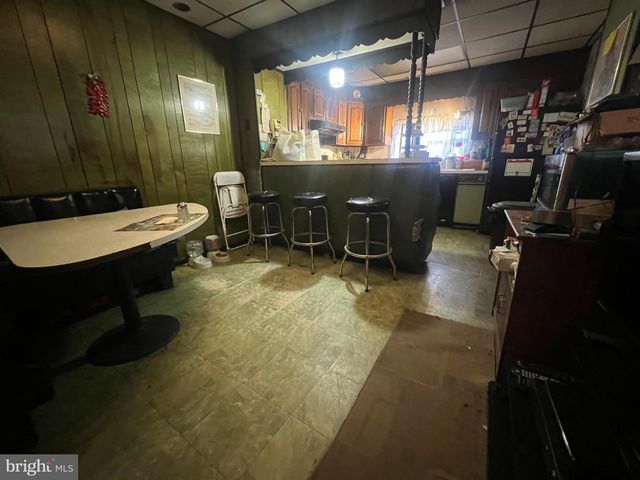 2441 CARPENTER ST, Philadelphia, PA 19146