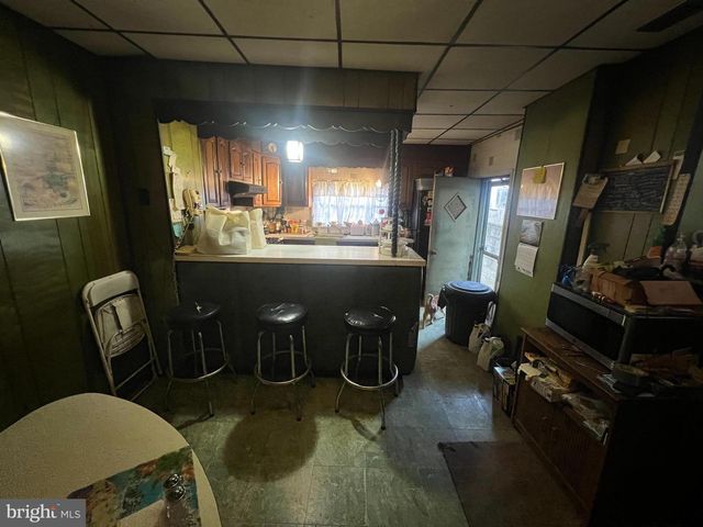 2441 CARPENTER ST, Philadelphia, PA 19146