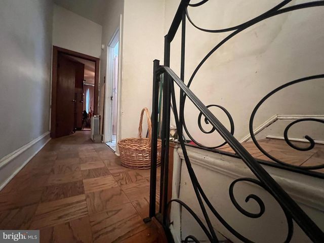 2441 CARPENTER ST, Philadelphia, PA 19146