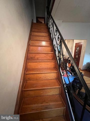 2441 CARPENTER ST, Philadelphia, PA 19146