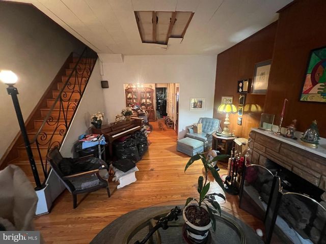 2441 CARPENTER ST, Philadelphia, PA 19146