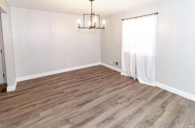 217 S Royal Avenue, Evansville, IN 47715