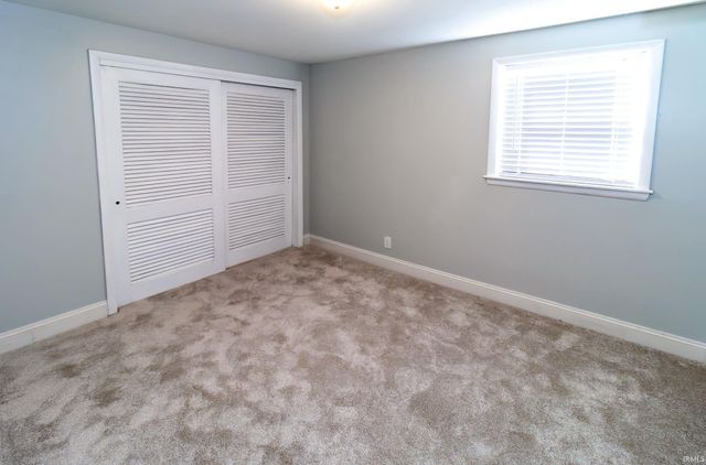217 S Royal Avenue, Evansville, IN 47715