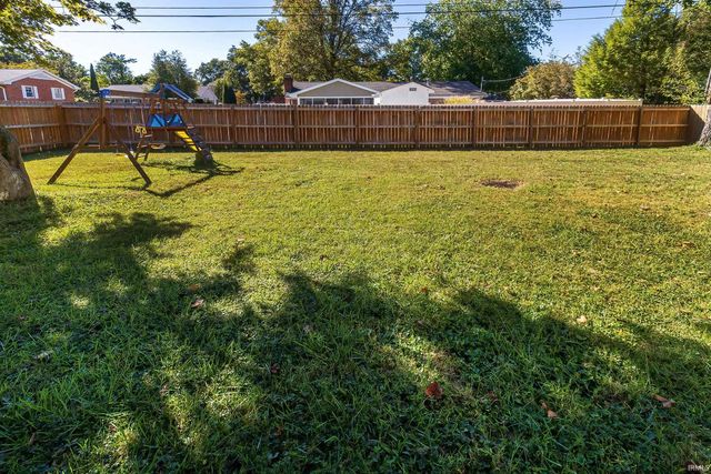217 S Royal Avenue, Evansville, IN 47715